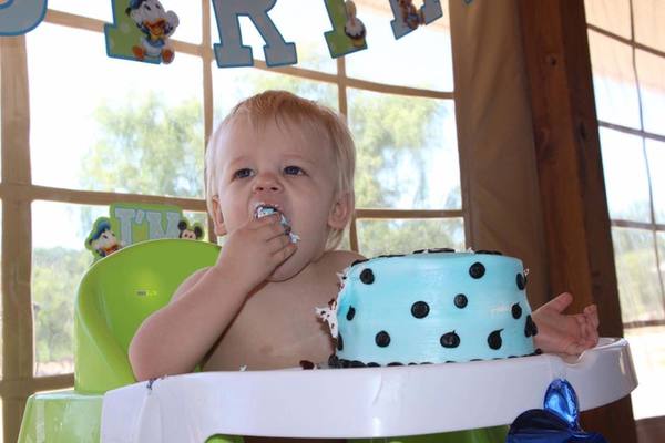 Cake Smash on Babies First Birthday